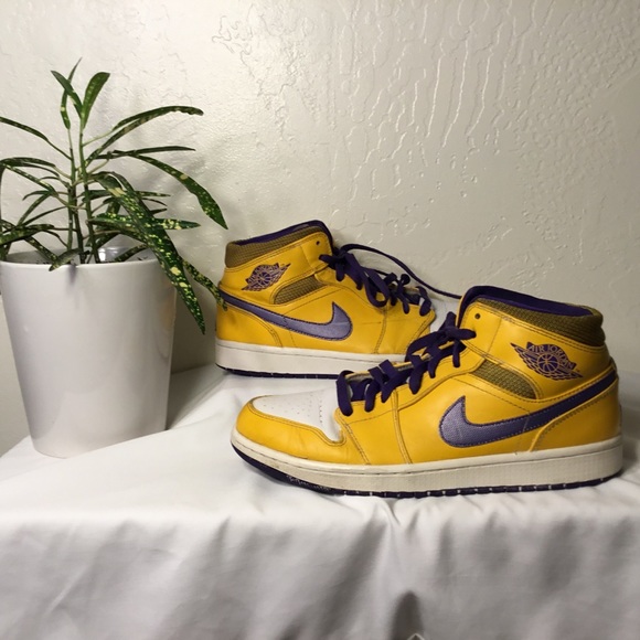 Jordan Other - Throwback Air Jordan’s